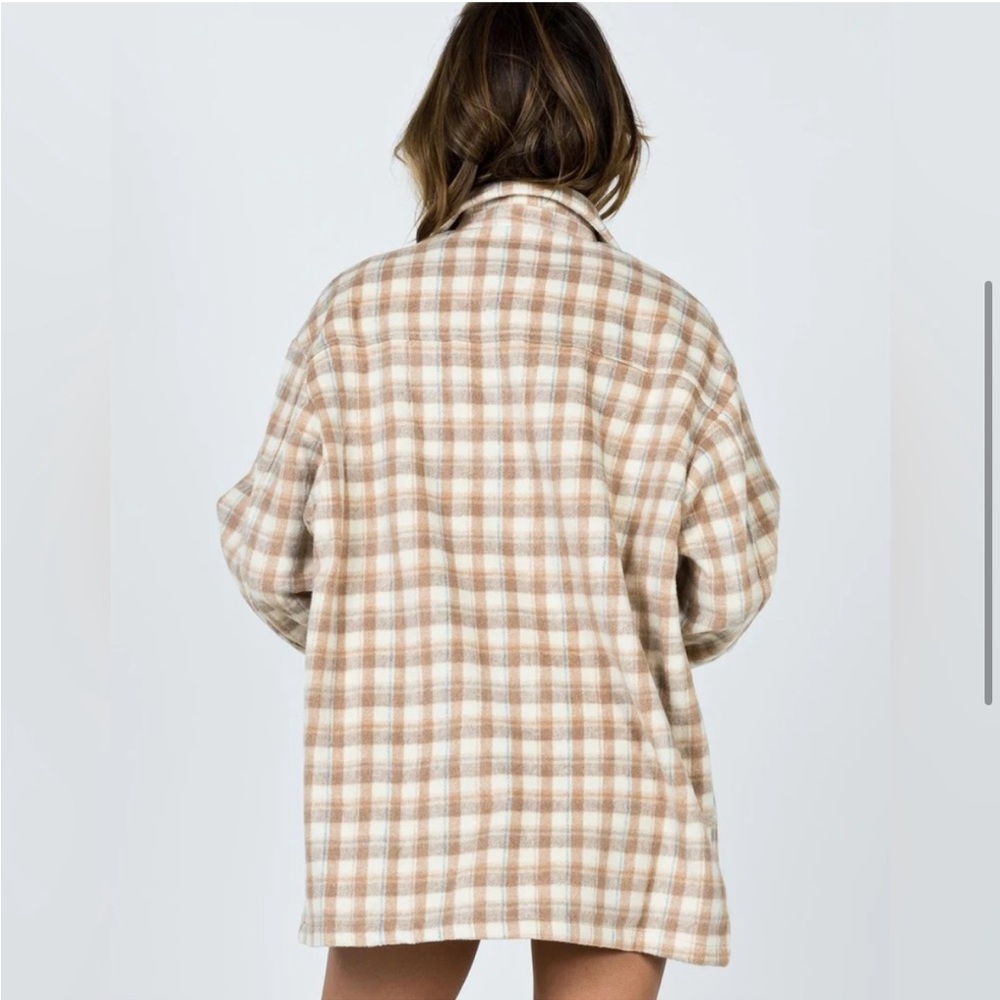 Plaid Fall Shacket Jacket - Picture 4 of 9